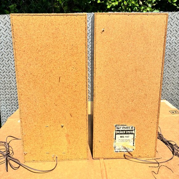 VINTAGE FISHER MS-107 PAIR OF TWO SPEAKERS 2 WAY SPEAKER SYSTEM MADE IN U.S.A! - Picture 1 of 4